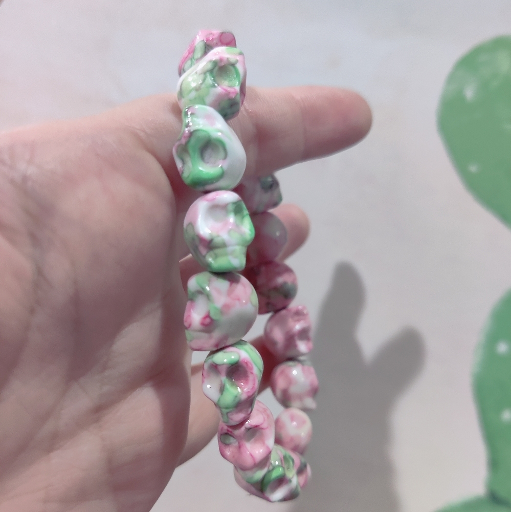 Ceramic skull bracelet - Picture 2 of 4